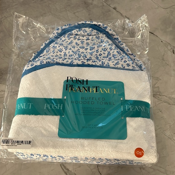 Posh Peanut Other - NWT Posh Peanut Adina Floral White Girls Hooded Towel